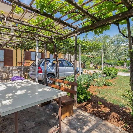 Silva Apartment Пореч Екстериор снимка
