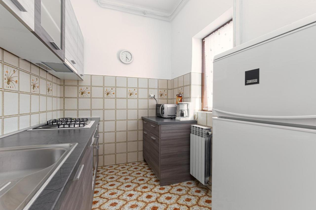 Silva Apartment Пореч Екстериор снимка