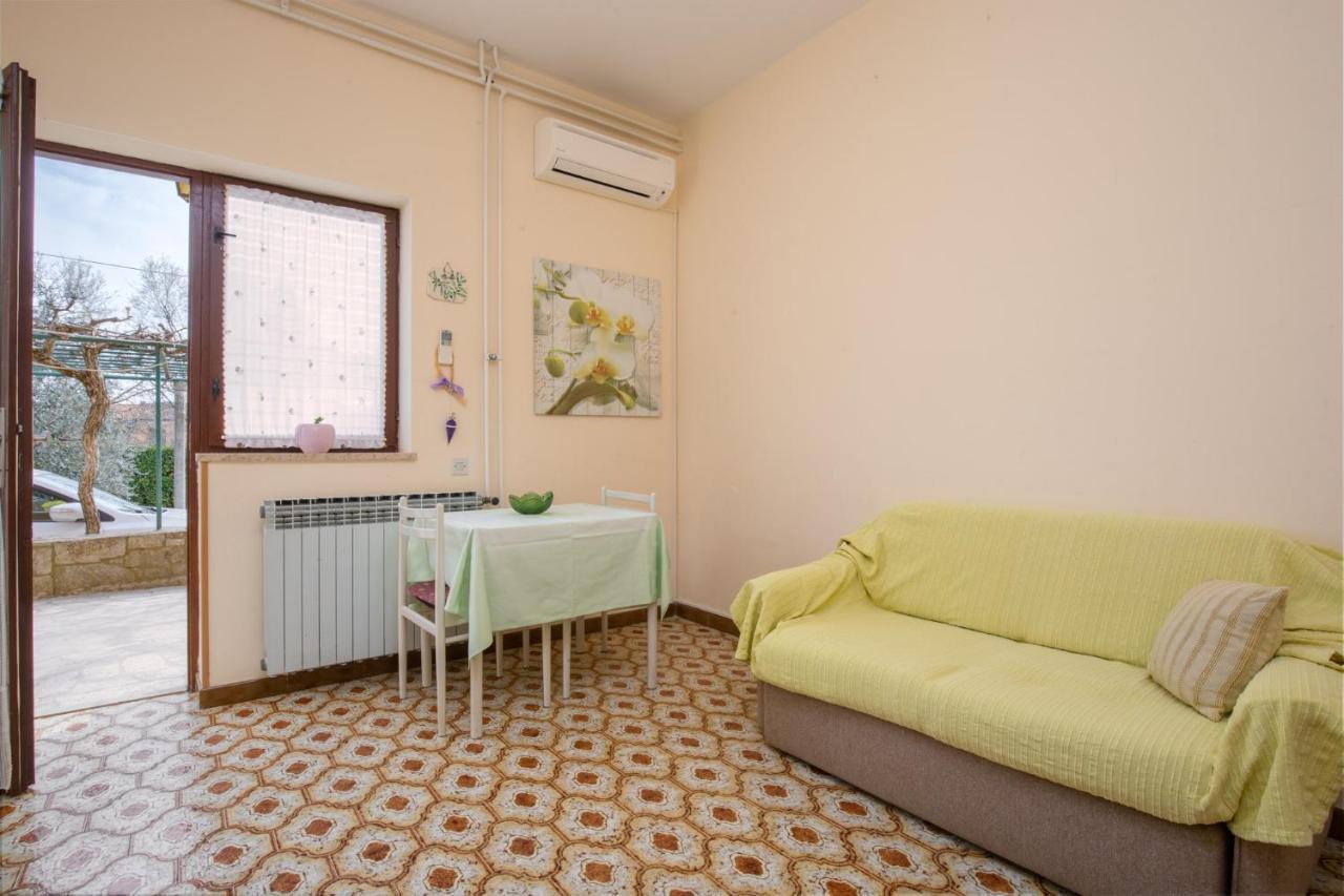 Silva Apartment Пореч Екстериор снимка