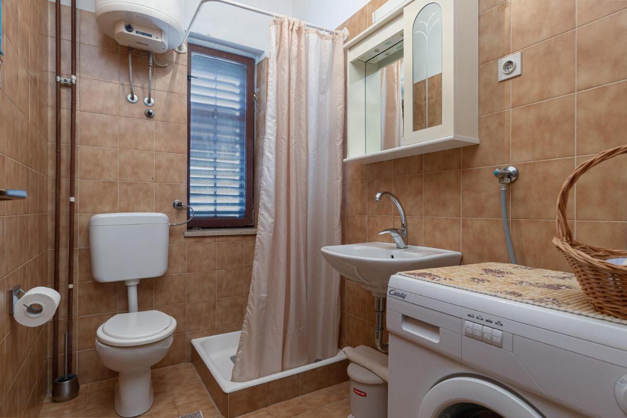 Silva Apartment Пореч Екстериор снимка