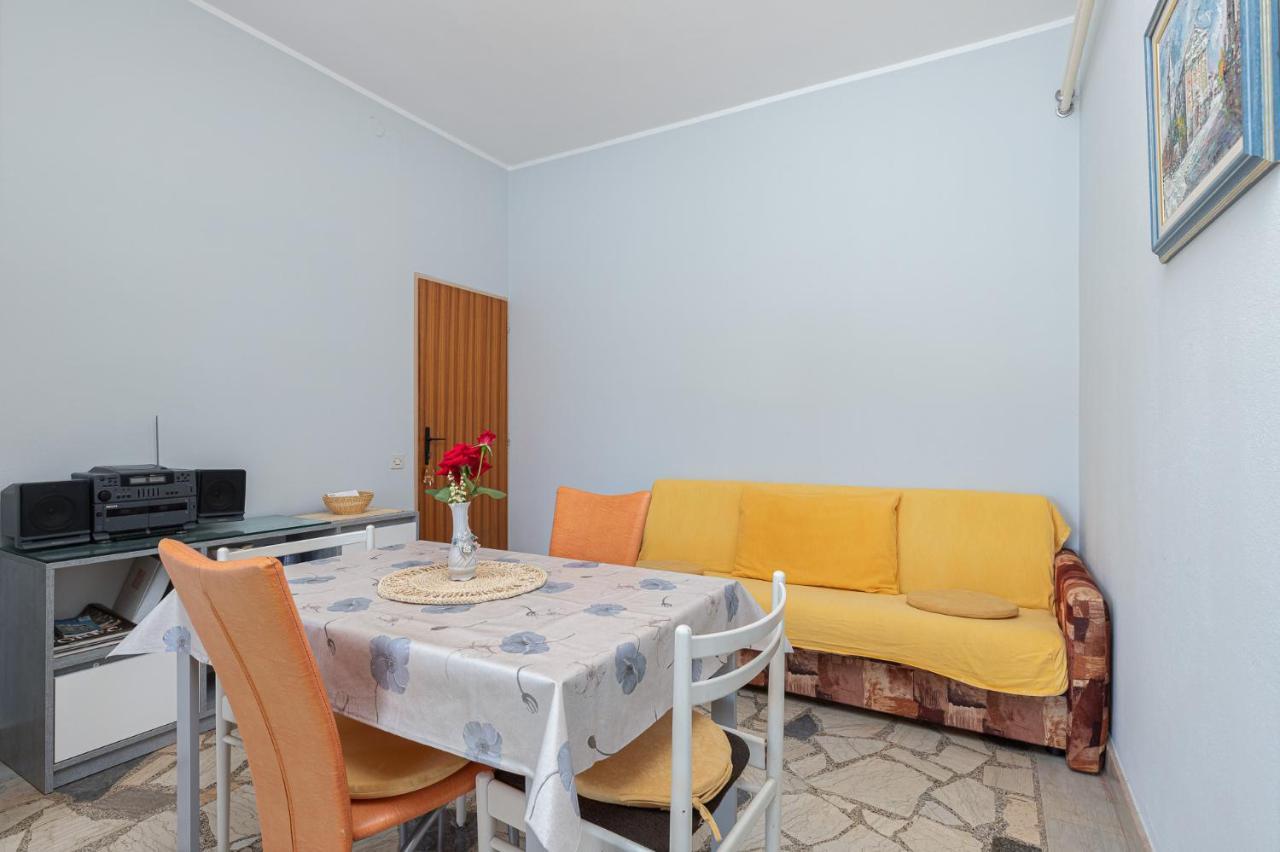 Silva Apartment Пореч Екстериор снимка